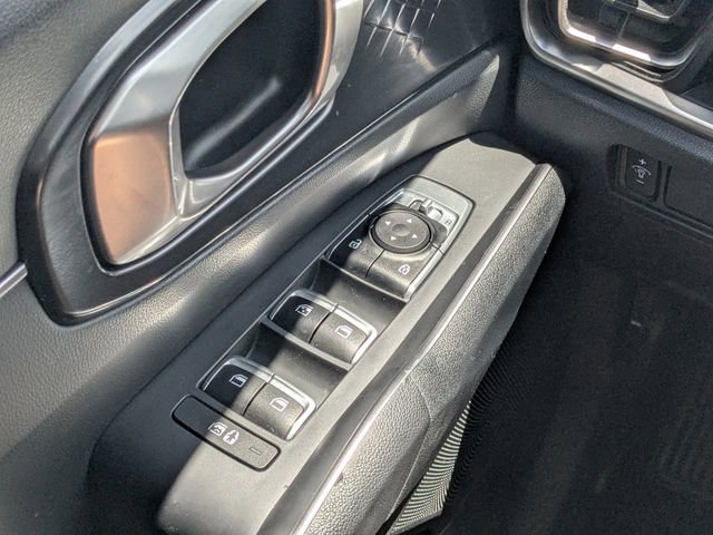 Used 2024 Kia Sorento S FWD image 19