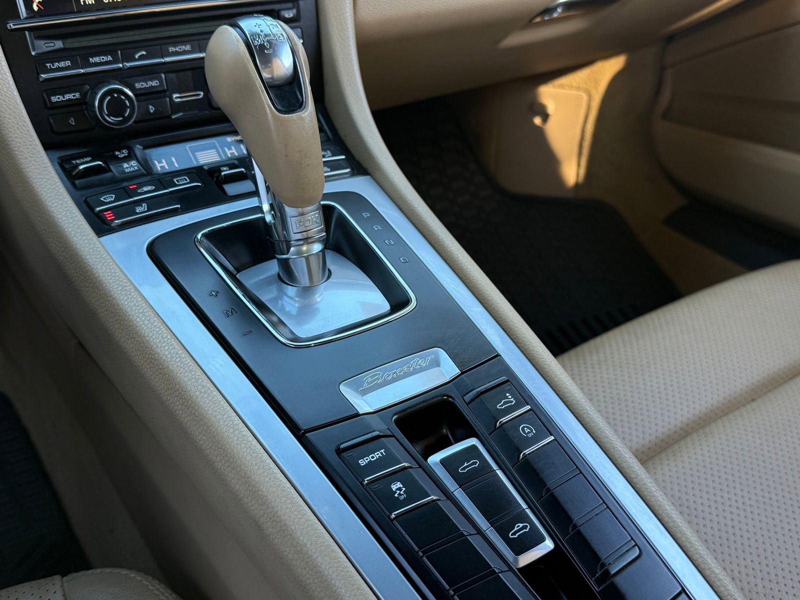 Used 2015 Porsche Boxster image 28