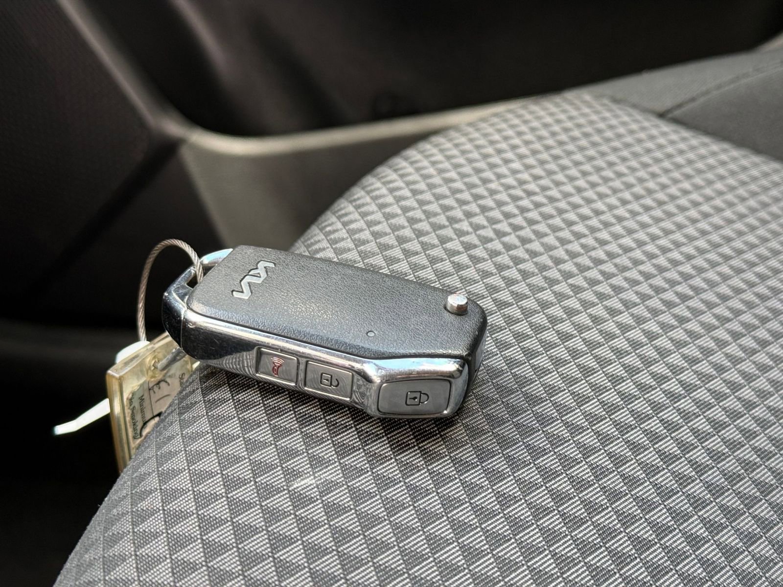 Used 2025 Kia Soul LX w/ LX Technology Package FWD image 32