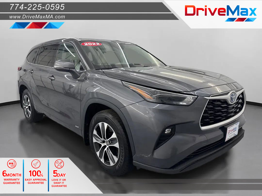 Used 2022 Toyota Highlander XLE image 1