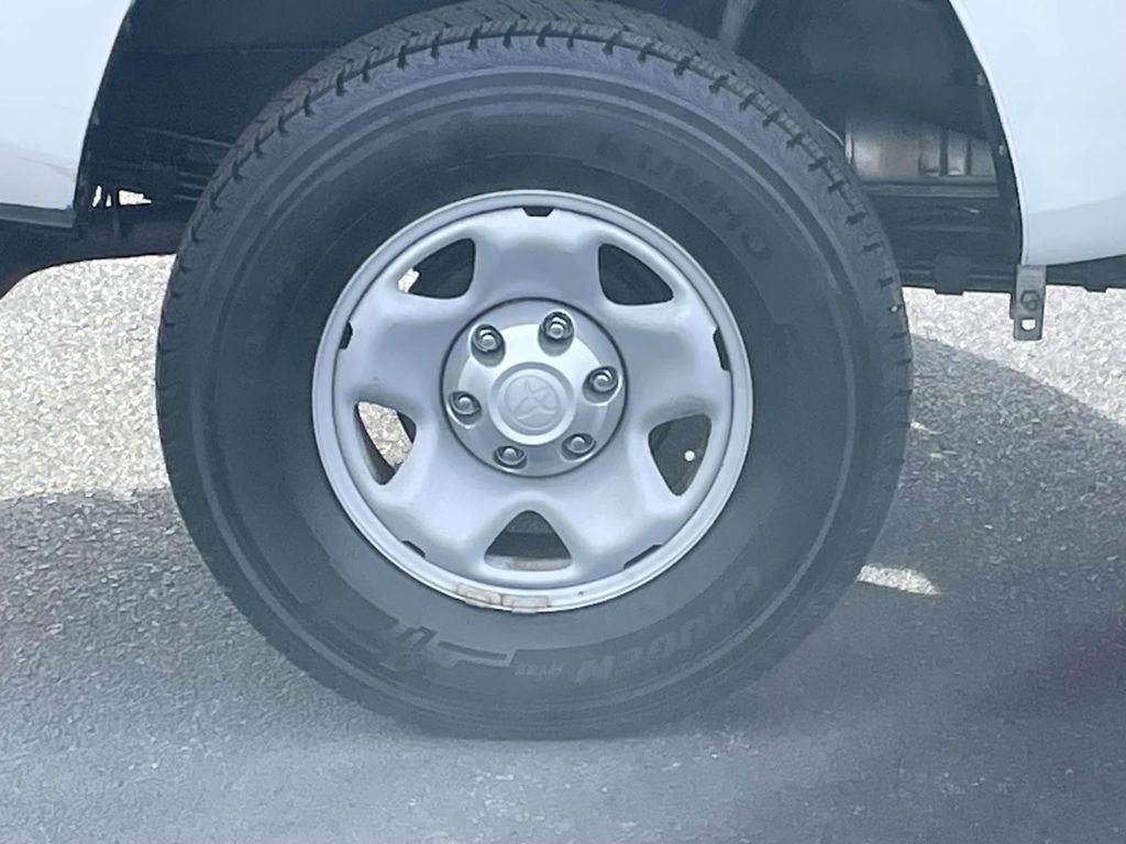 Used 2022 Toyota Tacoma SR image 13