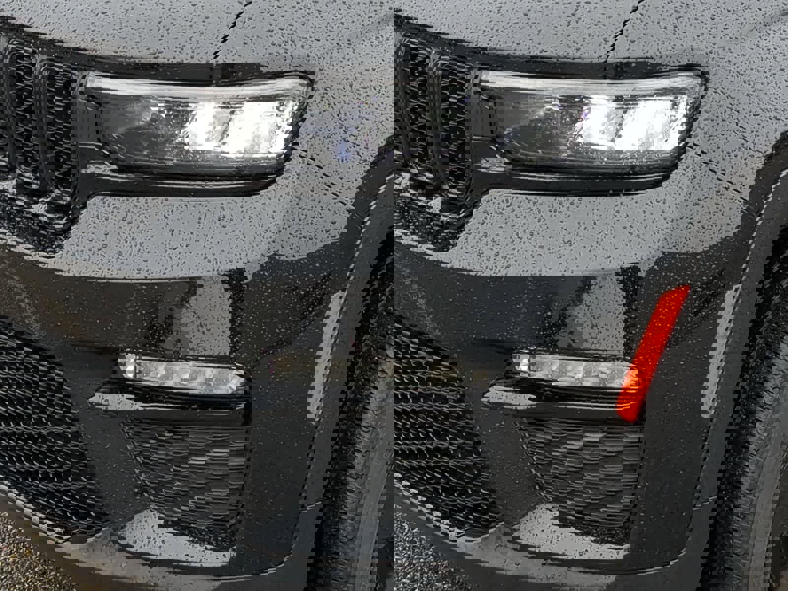 Certified 2024 Jeep Grand Cherokee Limited w/ Black Appearance Package image 11