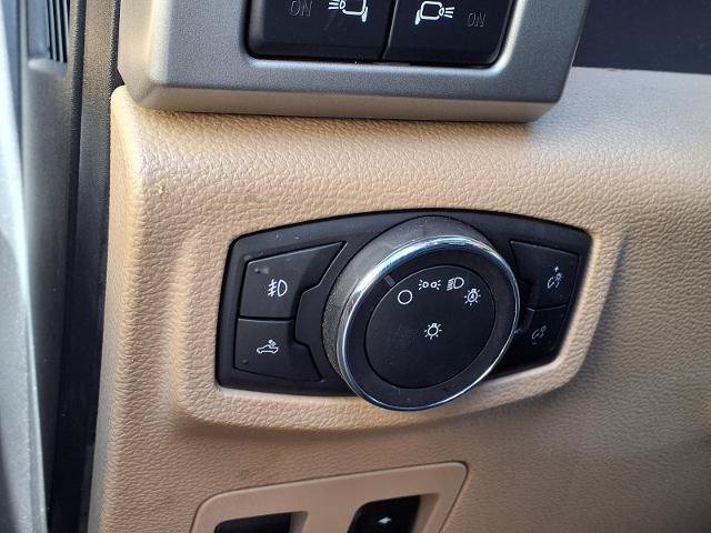 Used 2019 Ford F150 Lariat RWD image 15