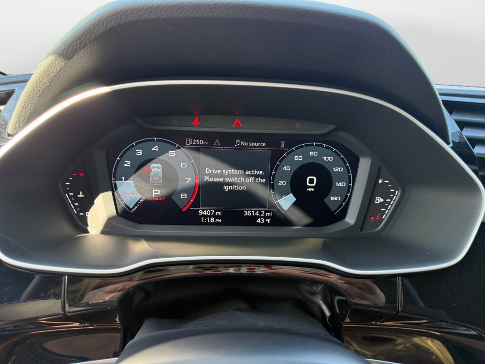 Certified 2025 Audi Q3 2.0T Premium Plus w/ Premium Plus Package image 11