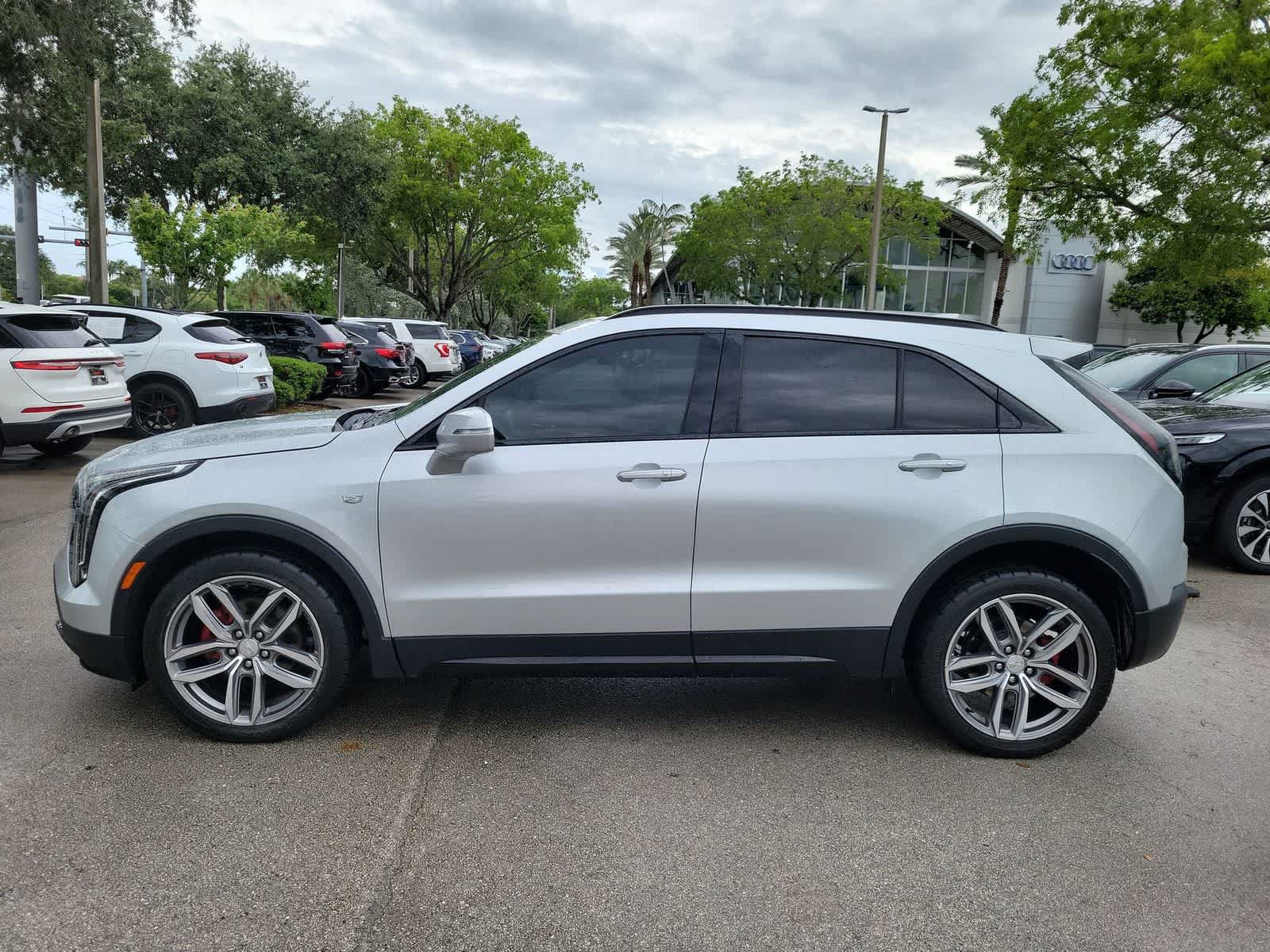 Used 2021 Cadillac XT4 Sport w/ Driver Awareness Package FWD image 11