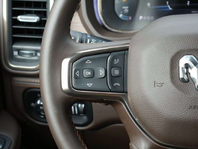 Used 2025 RAM 3500 Longhorn RWD image 20