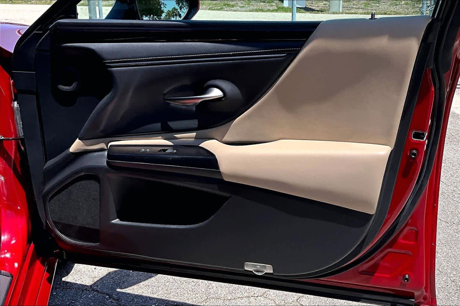 Used 2020 Lexus ES 350 w/ Premium Package image 27