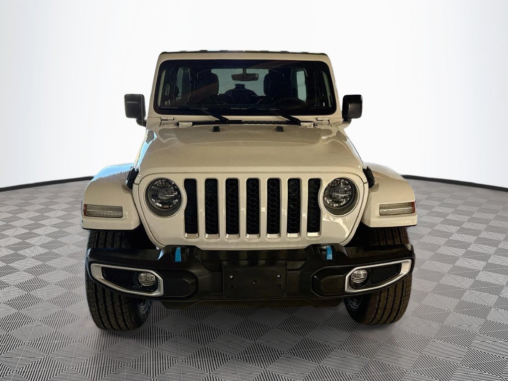 Certified 2023 Jeep Wrangler Unlimited Sahara w/ Cold Weather Group AWD/4WD image 2
