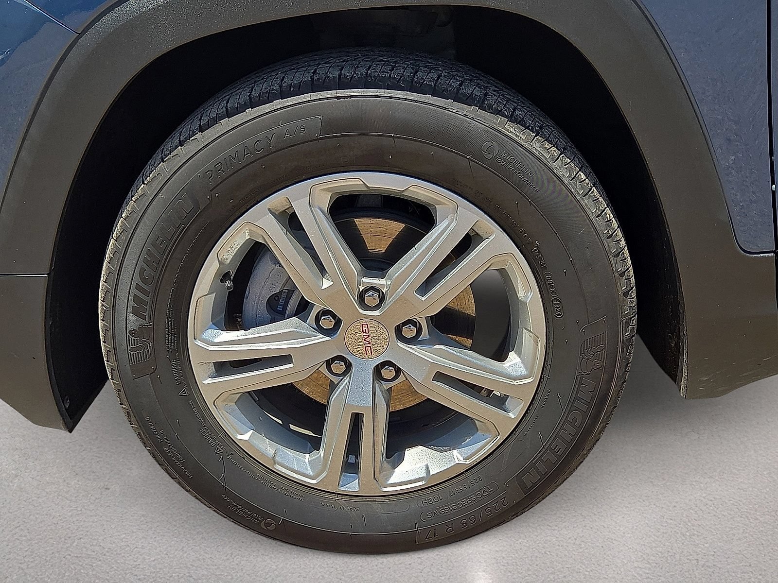 Used 2024 GMC Terrain SLE FWD image 10