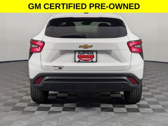 Certified 2025 Chevrolet Trax LS w/ Driver Confidence Package FWD image 6
