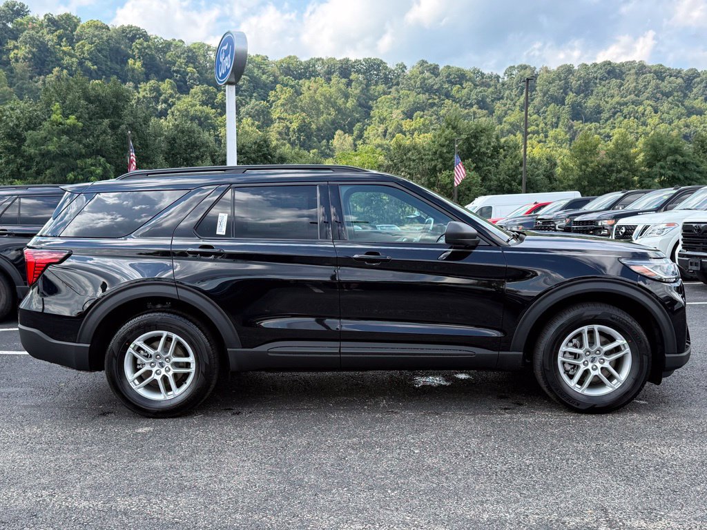 New 2027 Ford Explorer Active AWD/4WD image 4