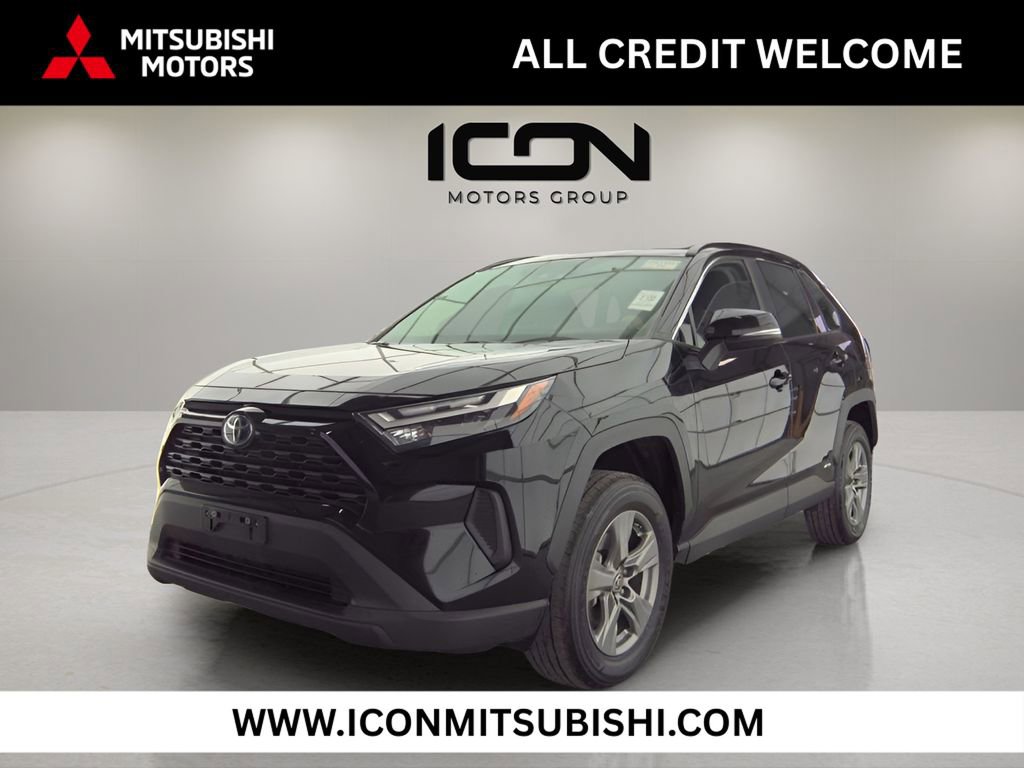 Used 2023 Toyota RAV4 LE image 1