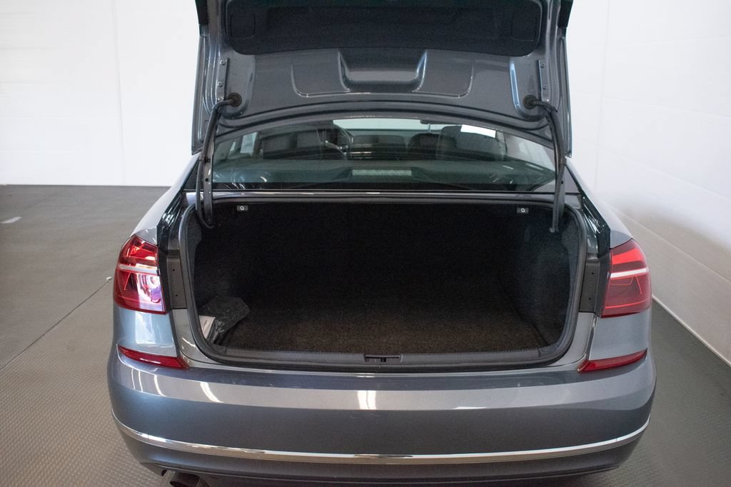 Used 2019 Volkswagen Passat 2.0T Wolfsburg FWD image 24