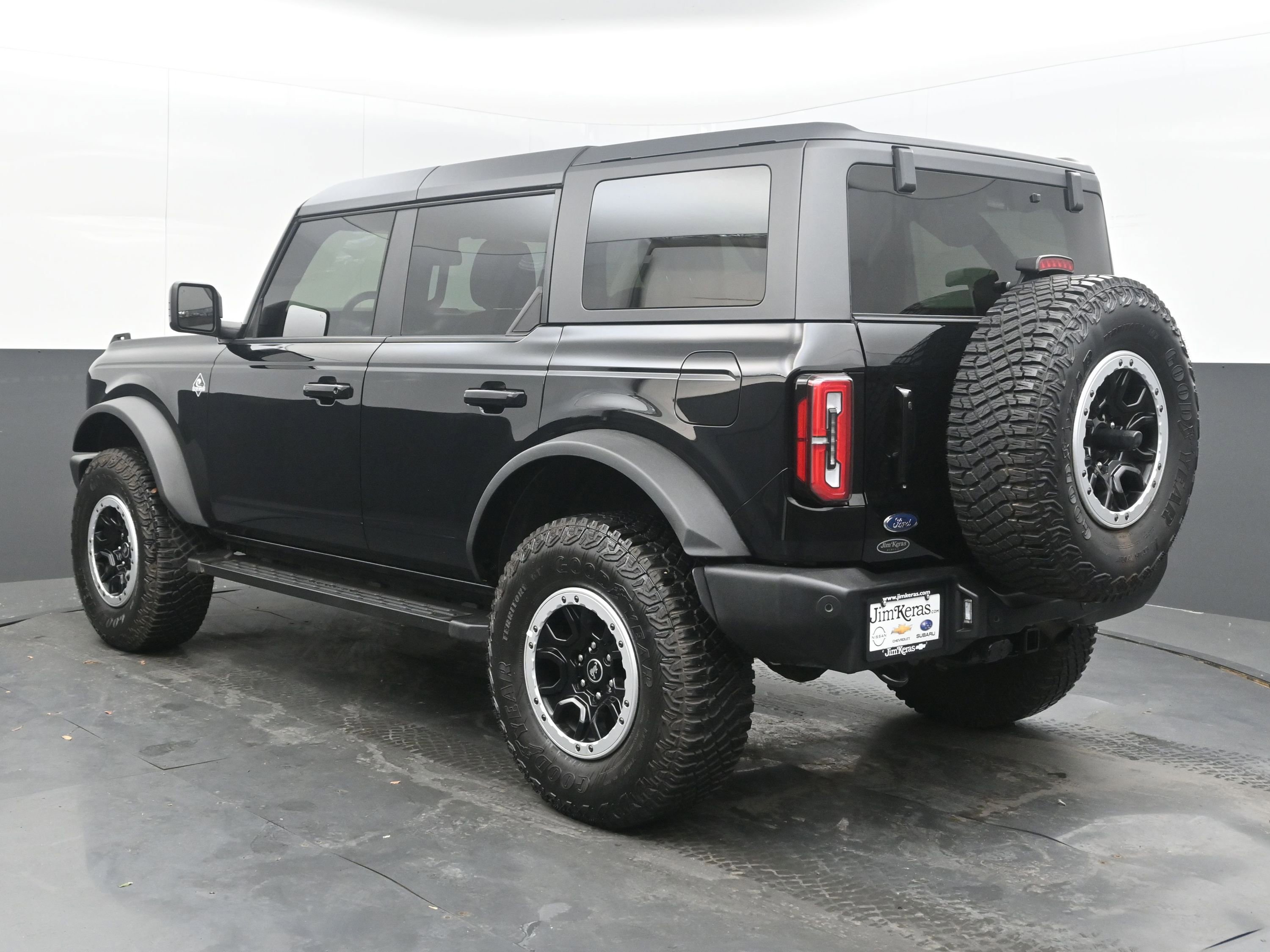 Used 2024 Ford Bronco Outer Banks w/ Sasquatch Package AWD/4WD image 8