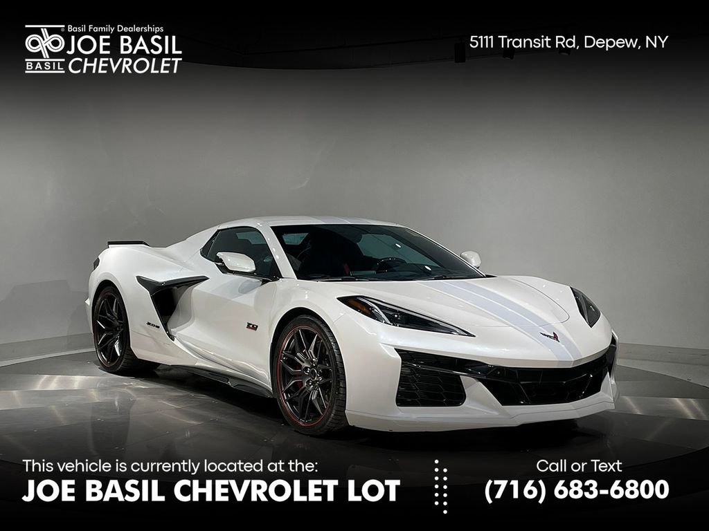 Used 2023 Chevrolet Corvette Z06 image 1