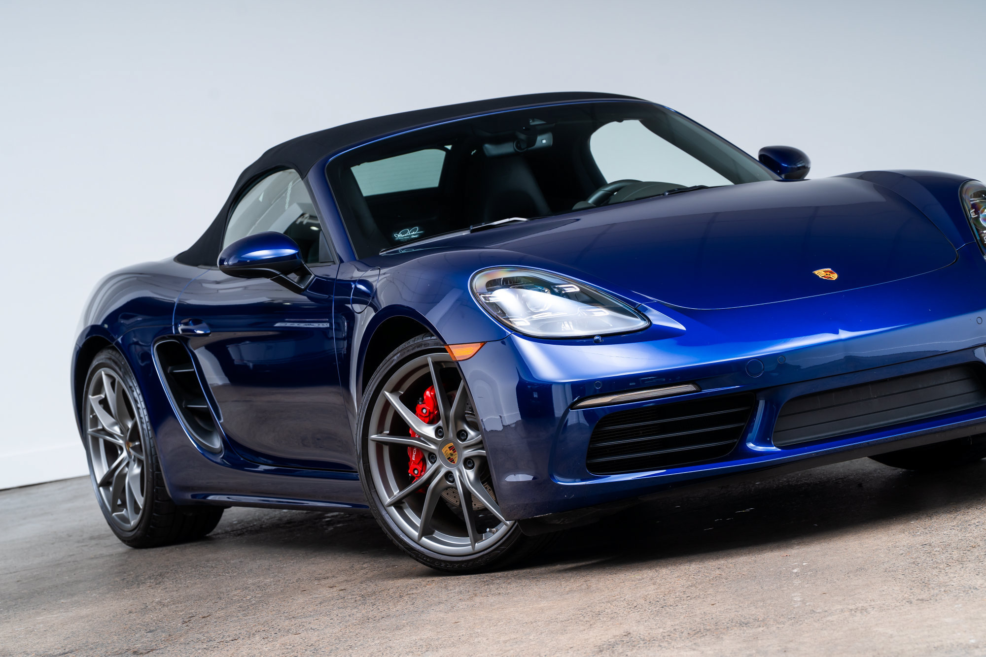 Used 2021 Porsche 718 Boxster S RWD image 2