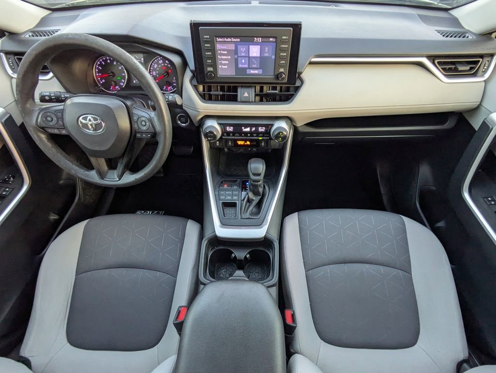 Used 2019 Toyota RAV4 XLE w/ Convenience Package image 16