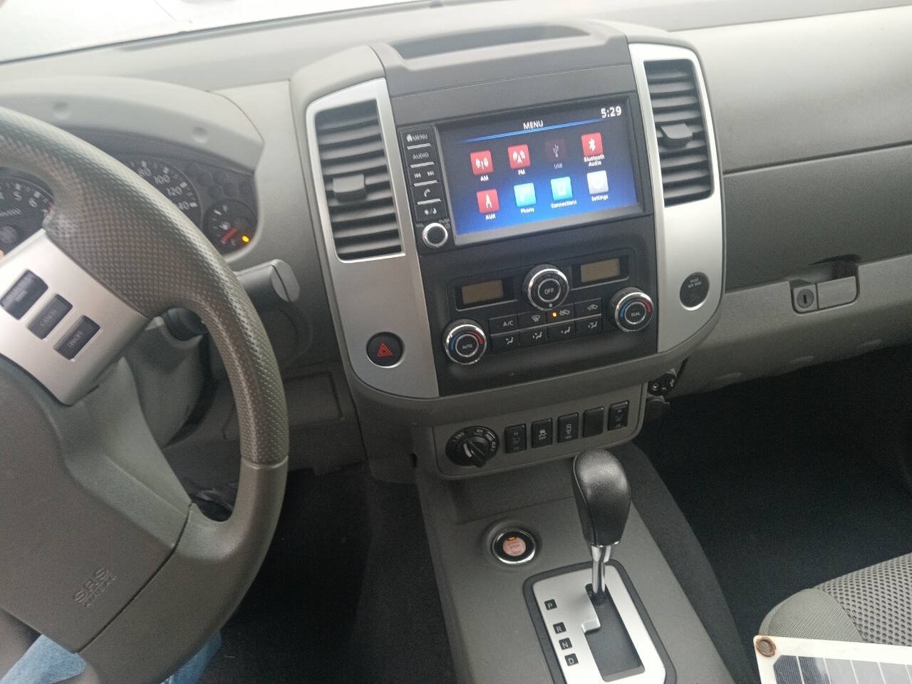 Used 2020 Nissan Frontier SV AWD/4WD image 10