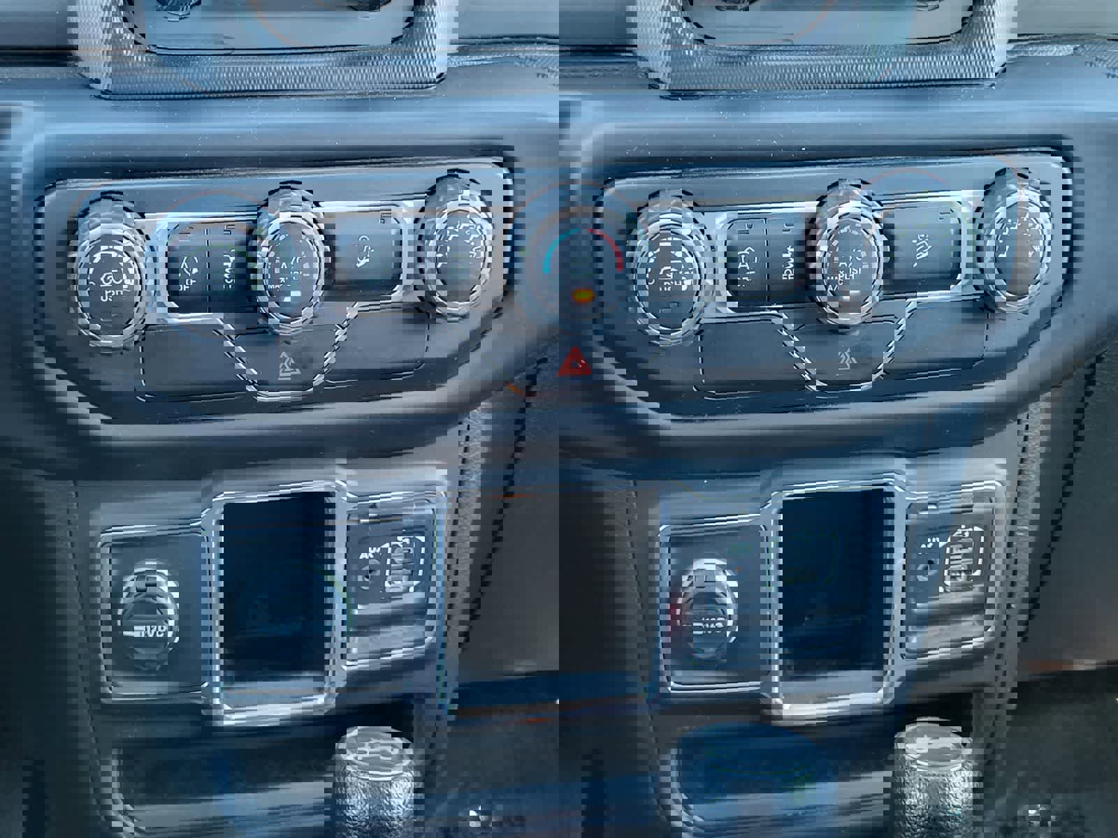 Used 2019 Jeep Wrangler Sport image 22