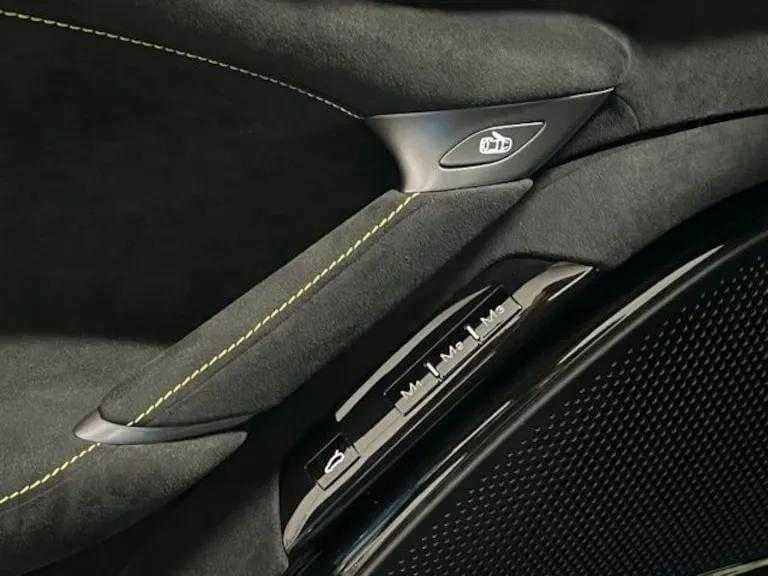 Used 2024 Ferrari Roma Spider image 32