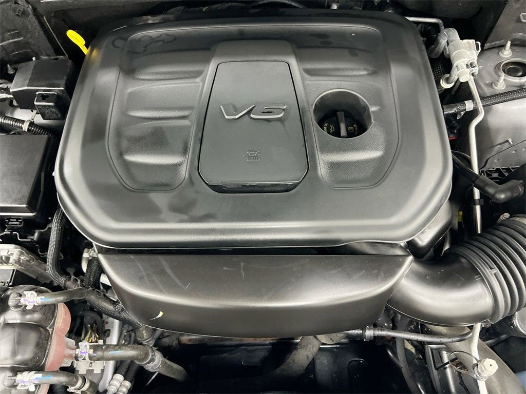 Used 2021 Jeep Grand Cherokee Laredo w/ Security & Convenience Group image 24