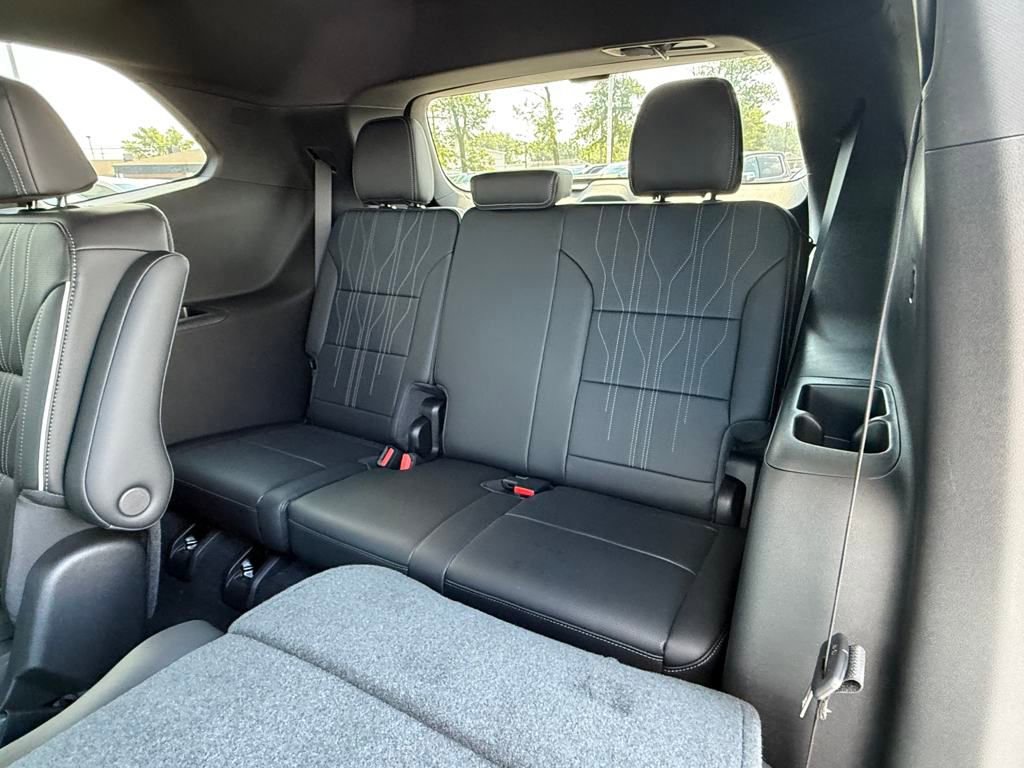 New 2026 Buick Enclave Avenir w/ Super Cruise Package image 16