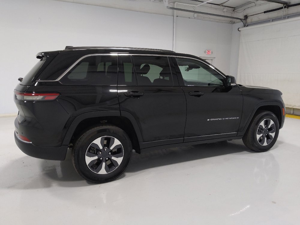 Used 2022 Jeep Grand Cherokee Limited 4xe w/ Luxury Tech Group II AWD/4WD image 10