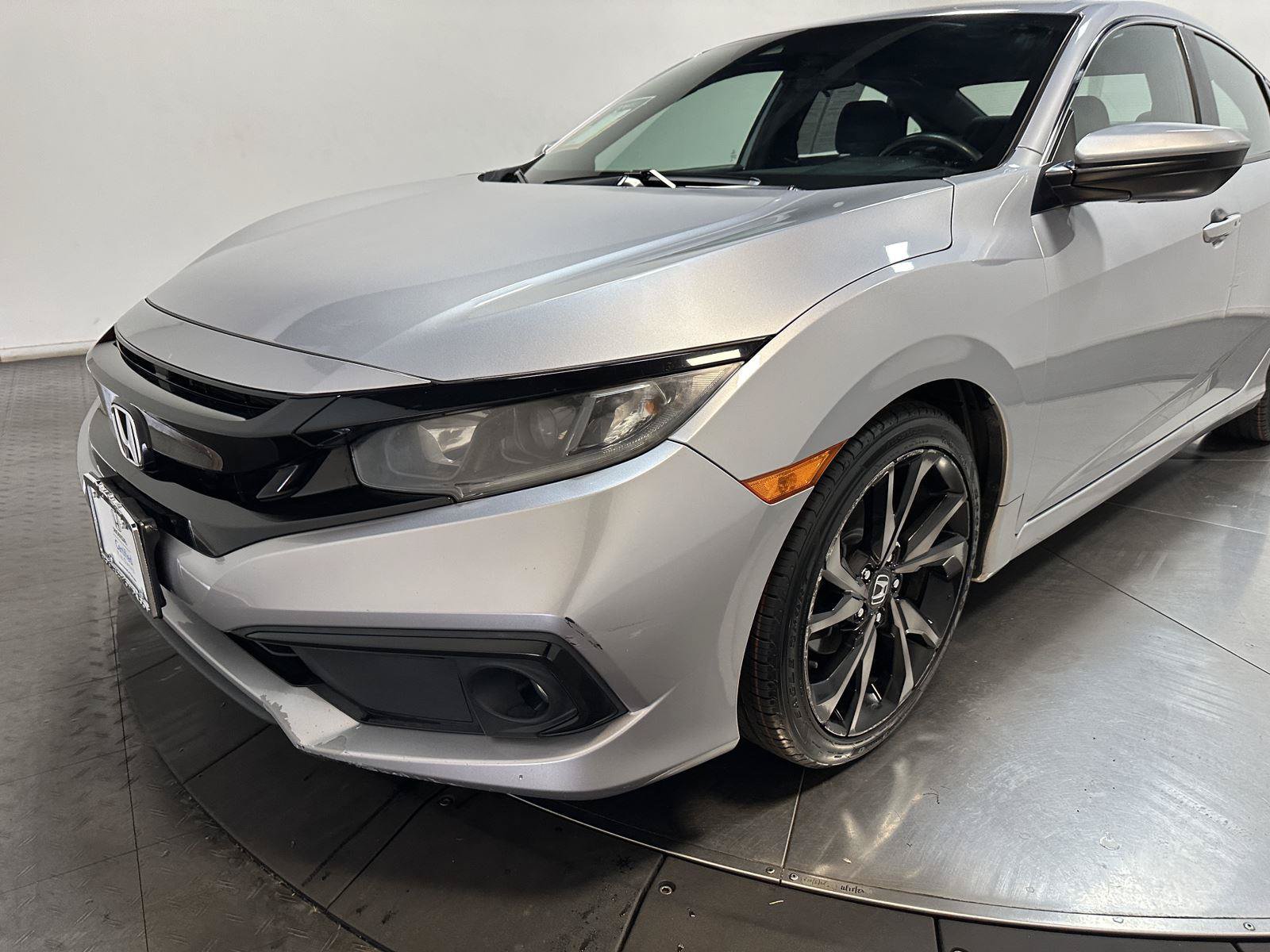 Used 2019 Honda Civic Sport image 7