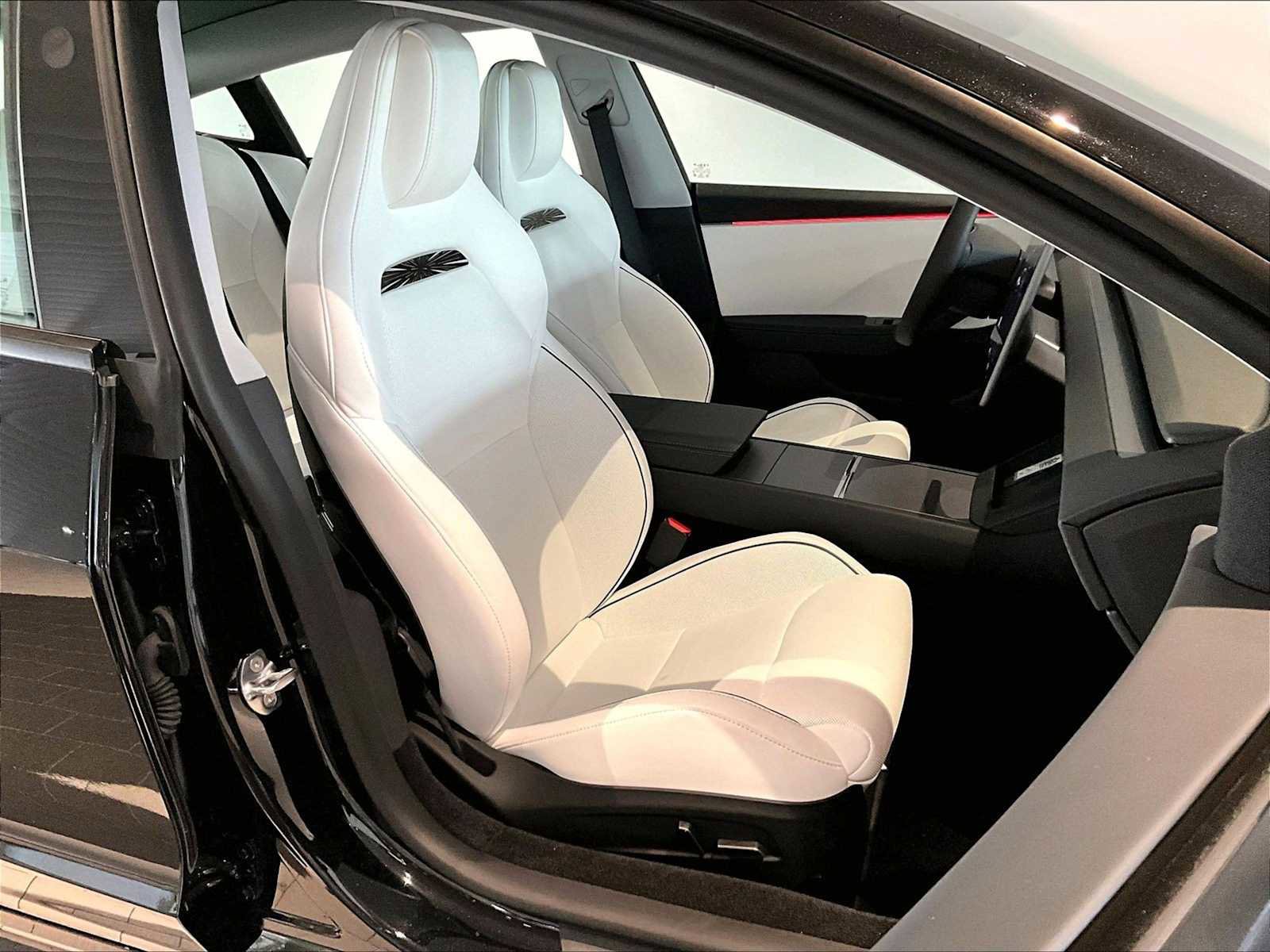 Used 2025 Tesla Model 3 Performance AWD/4WD image 22