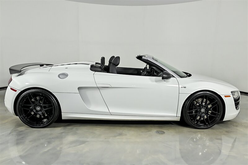 Used 2012 Audi R8 V10 AWD/4WD image 10