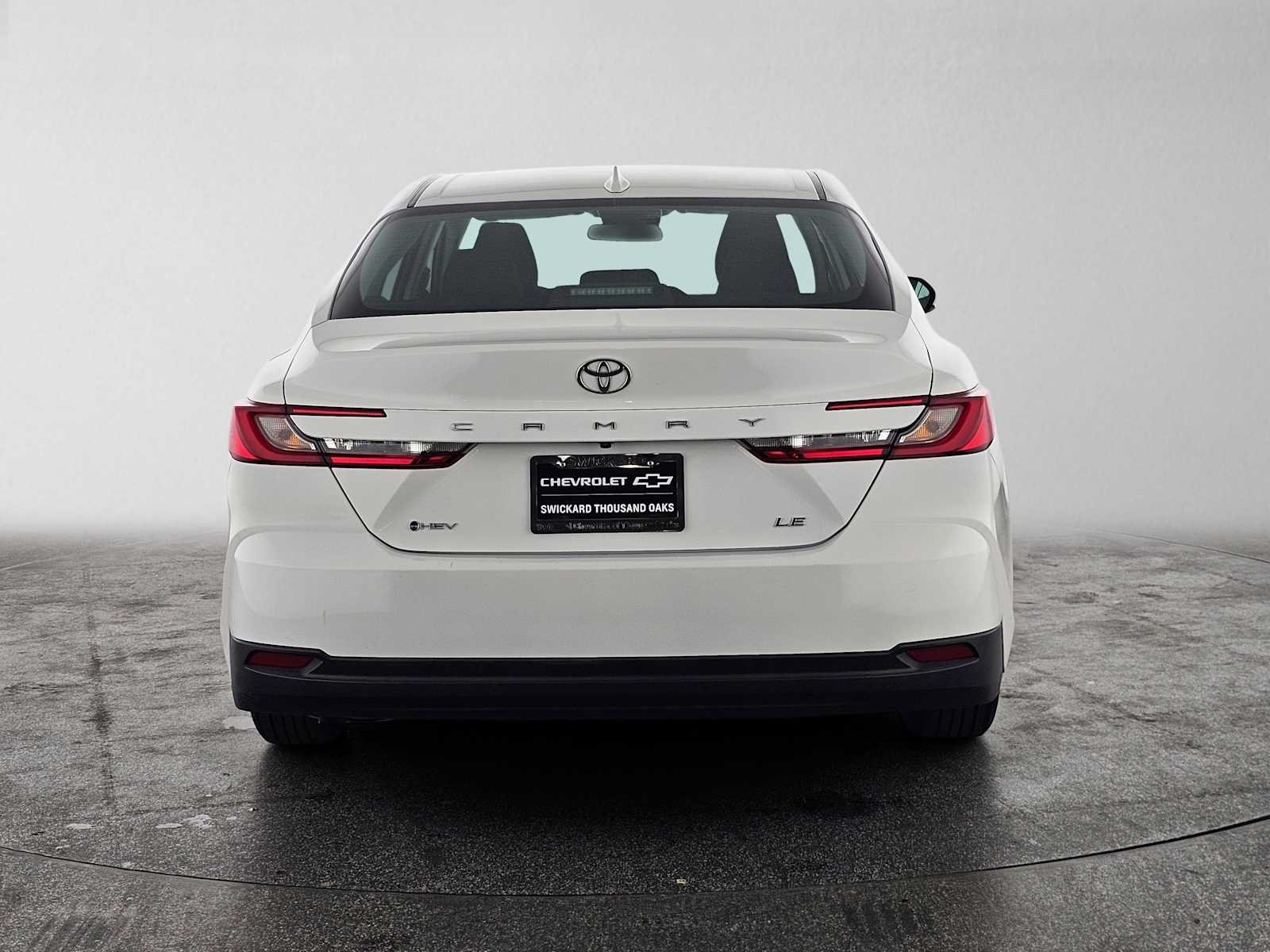 Used 2025 Toyota Camry LE FWD image 4