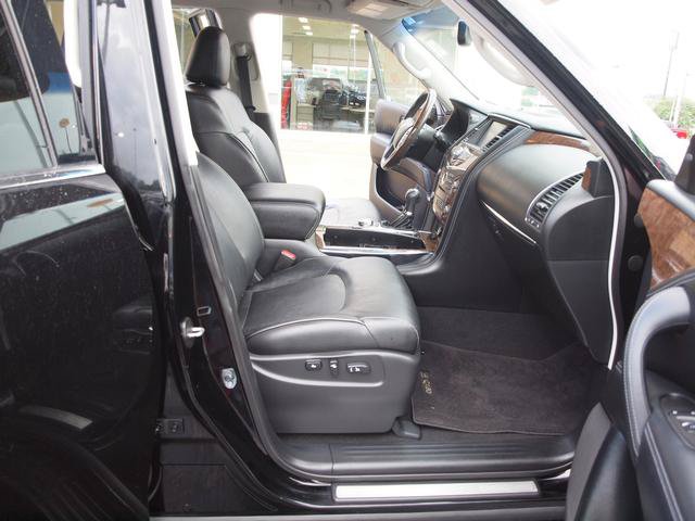Used 2015 INFINITI QX80 4WD w/ Driver's Assistance Package image 6