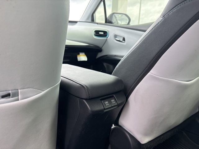 Used 2022 Toyota Prius XLE image 21