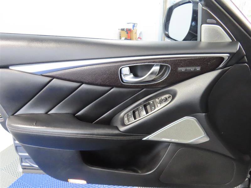 Used 2022 INFINITI Q50 Sensory image 16