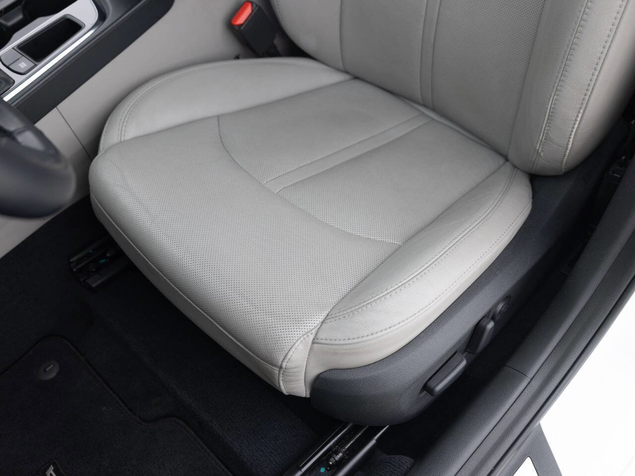 Used 2017 Hyundai Sonata Limited w/ Tech Package 03 image 21