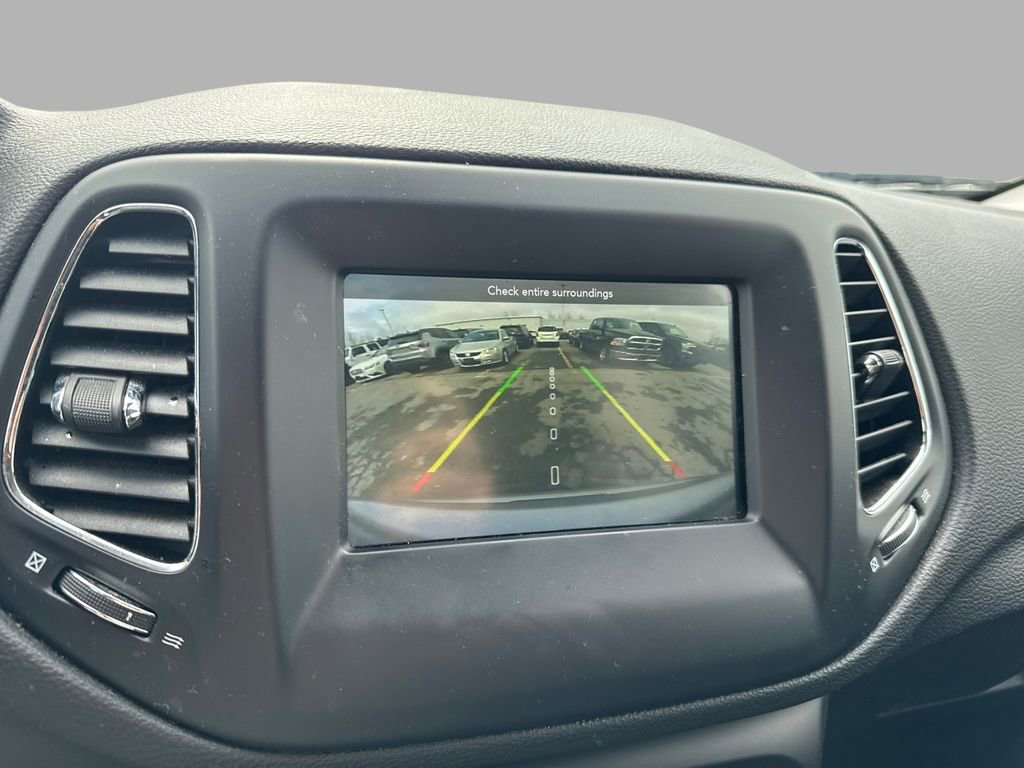 Used 2021 Jeep Compass Latitude image 15