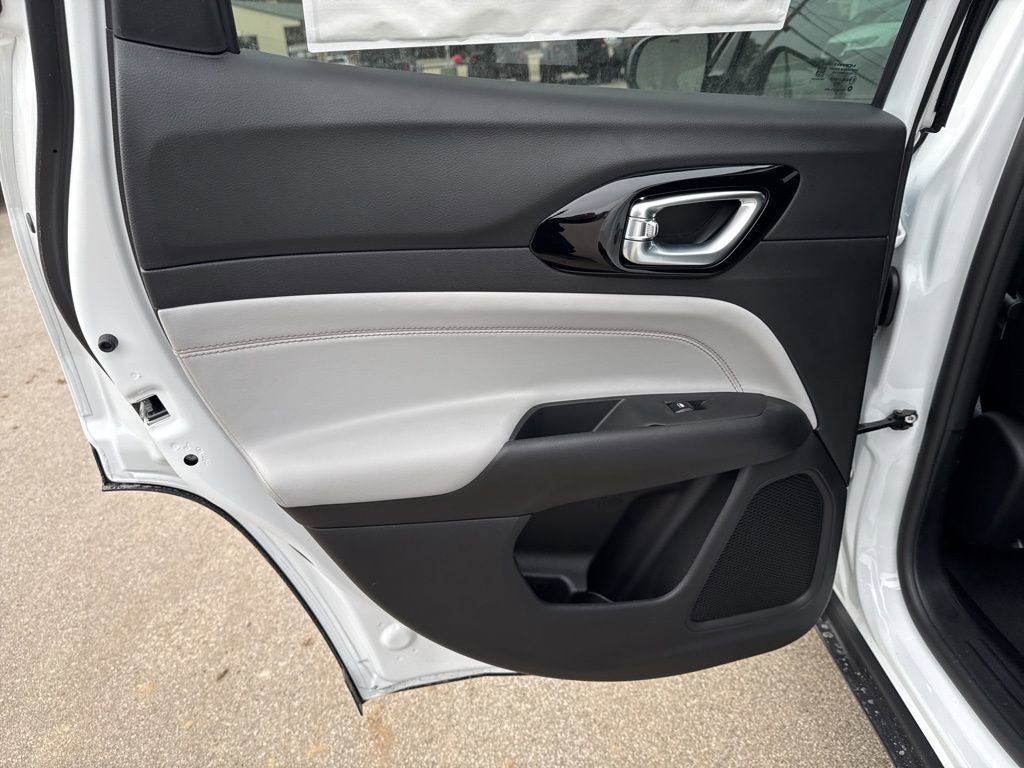 New 2026 Jeep Compass Limited image 23