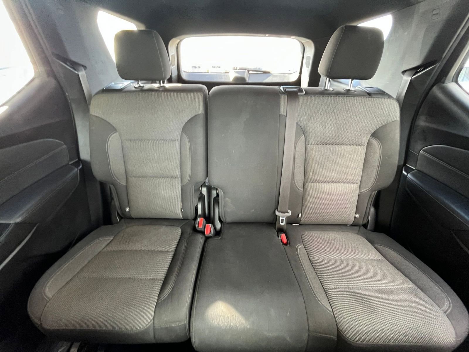 Used 2023 Chevrolet Traverse LT image 37