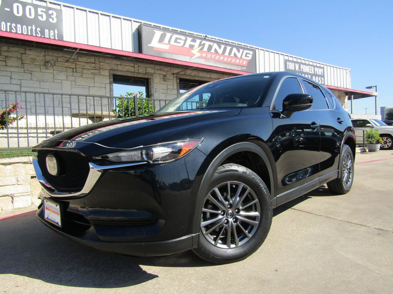 Used 2019 MAZDA CX-5 Touring FWD image 1