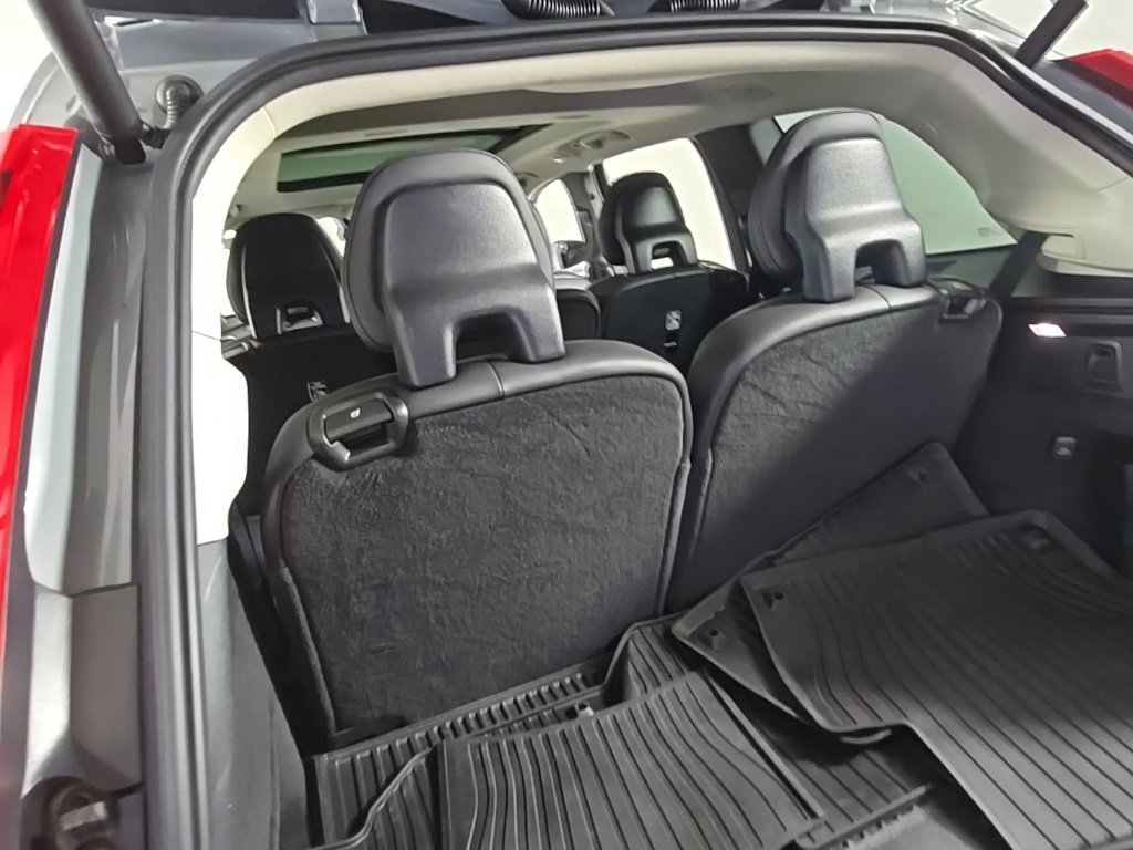 Certified 2024 Volvo XC90 B5 Core w/ Protection Package Premier image 14