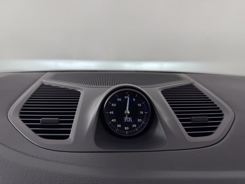 Certified 2024 Porsche Cayenne S AWD/4WD image 32