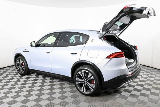 New 2025 Maserati Grecale Folgore image 28