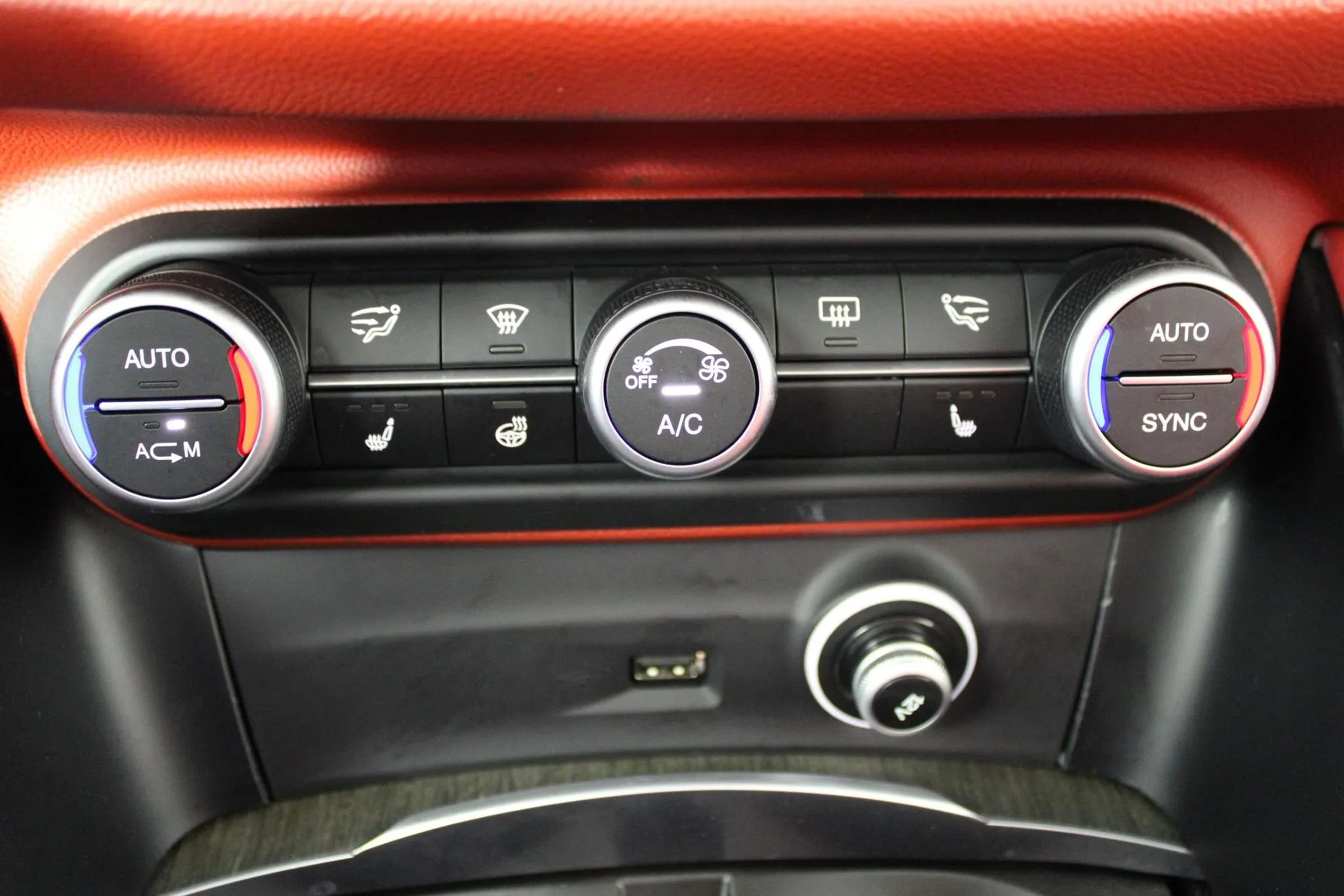 Used 2019 Alfa Romeo Stelvio Ti image 22