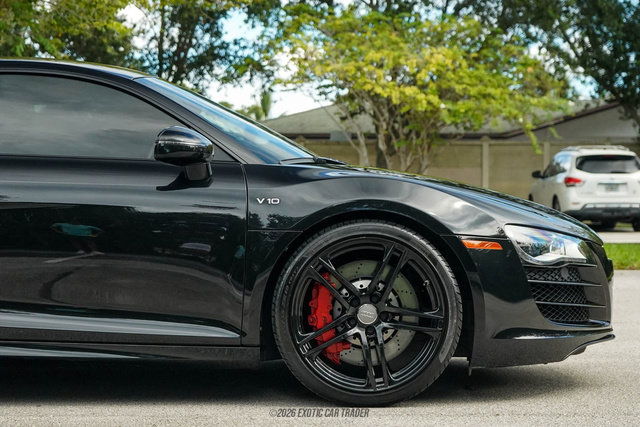 Used 2011 Audi R8 V10 AWD/4WD image 11