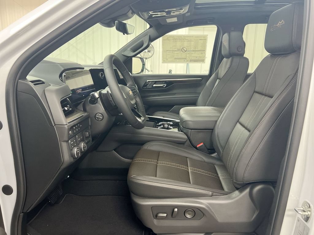New 2026 Chevrolet Tahoe High Country w/ Sun And Tow Package AWD/4WD image 21
