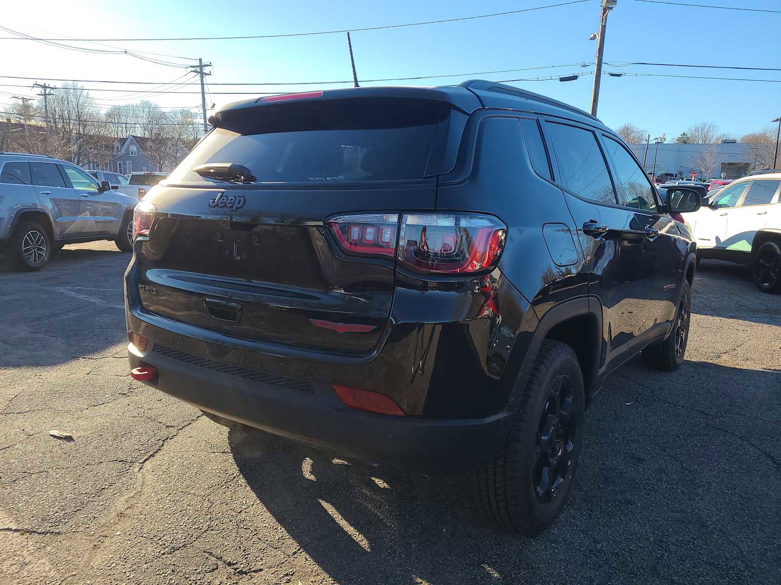 New 2024 Jeep Compass Trailhawk w/ Sun and Sound Group AWD/4WD image 3