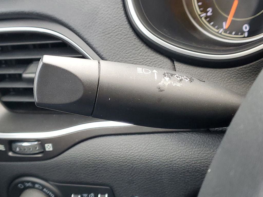 Used 2021 Jeep Cherokee Trailhawk w/ Comfort/Convenience Group image 10