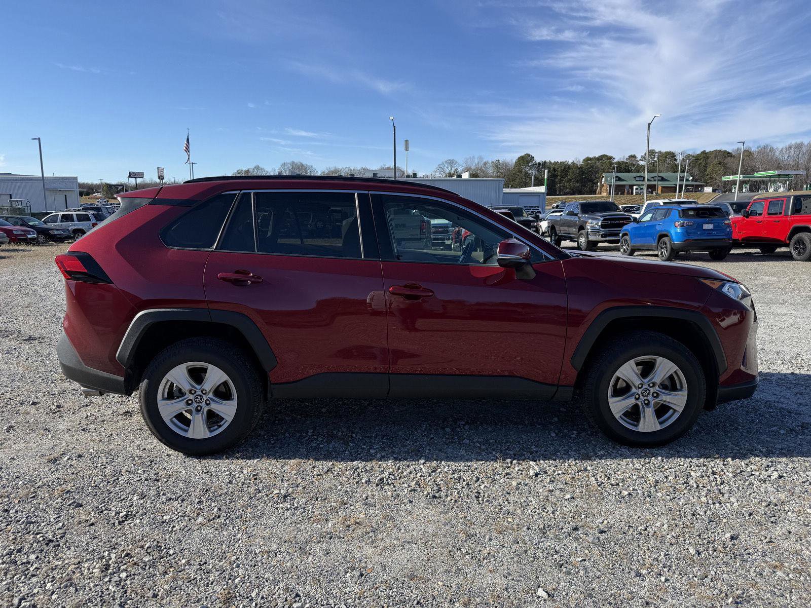 Used 2020 Toyota RAV4 XLE image 6