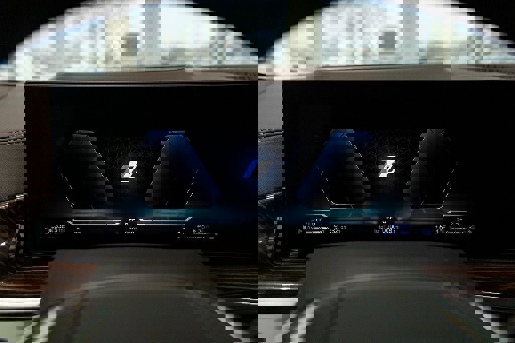 New 2026 BMW X5 xDrive50e w/ Premium Package image 28