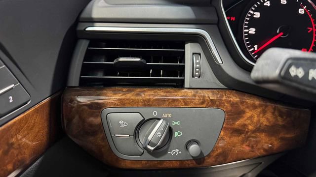Used 2019 Audi A4 2.0T Premium w/ Convenience Package image 25